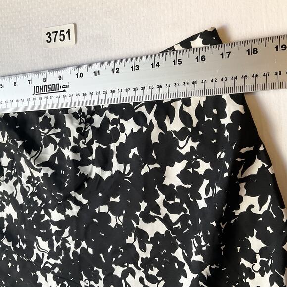 Lauren Ralph Women Silk Skirt 12 Black White Floral A-Line Lined Knee Length - Picture 3 of 8